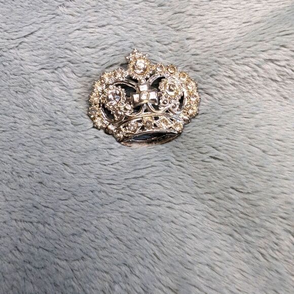Vintage Silvertone and Clear Rhinestone Crown Brooches - Picture 9 of 9